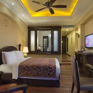 Deluxe Double or Hollywood Twin Room River View
